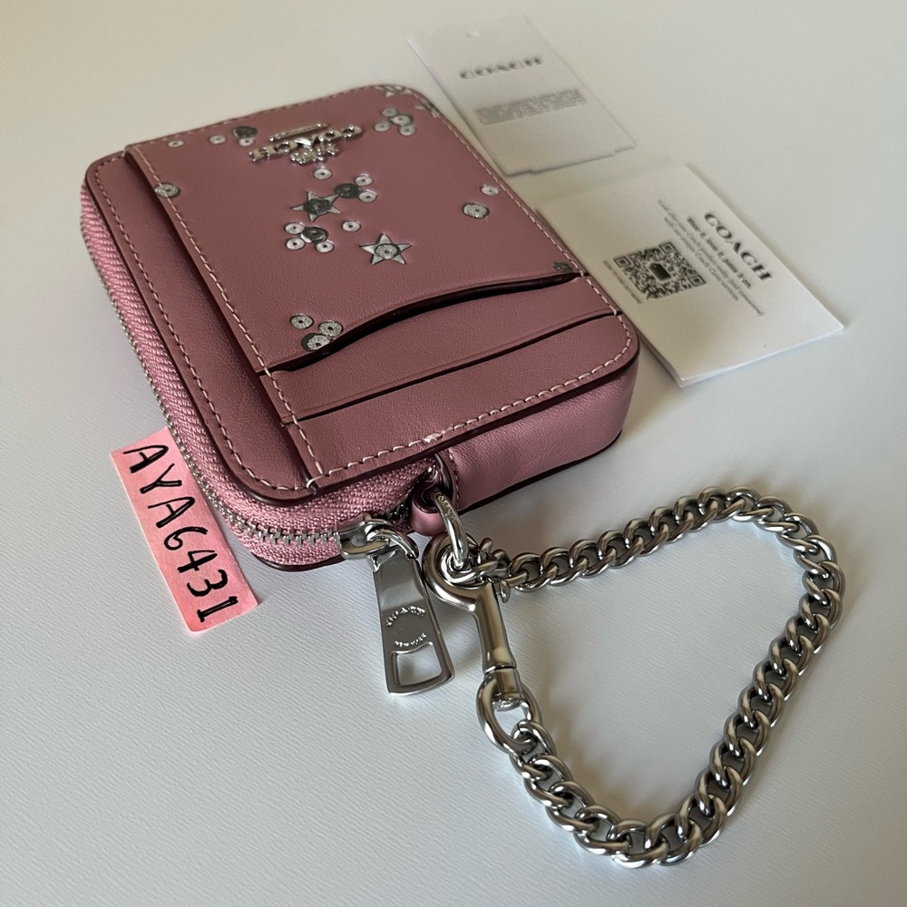 Coach Card Case🎈🎈